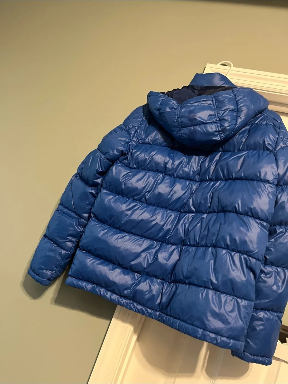 Boys Size Small  Blue Puffer Jacket - Lightweight Winter Coat.